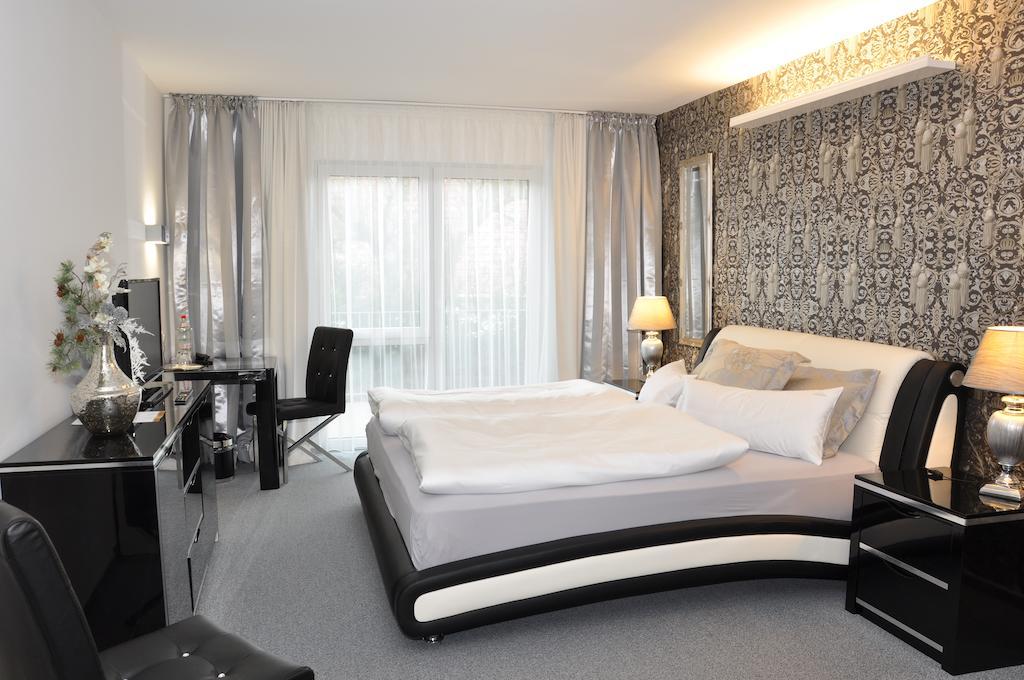 Gaestehaus Villa Casamia (Adults Only) اشمالكالدن الغرفة الصورة